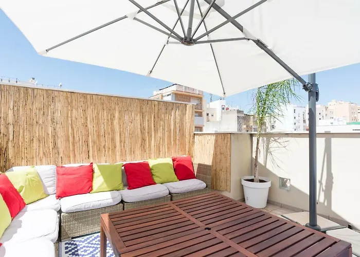 Ma2b-bright With Rooftops With Palms Near Old Town Málaga